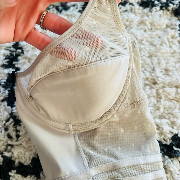 NWT Victoria Secret Lingerie Size 34C - Picture 8 of 11